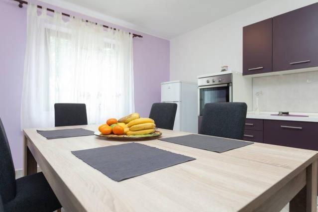 Apartment Helena Pula Buitenkant foto
